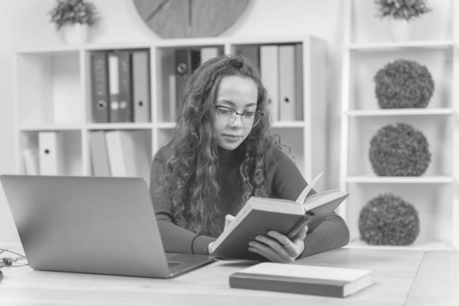 Formation financière interactive avec supports pédagogiques modernes